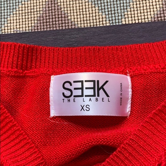 Seek the Label red festive sweater - Picture 2 of 4